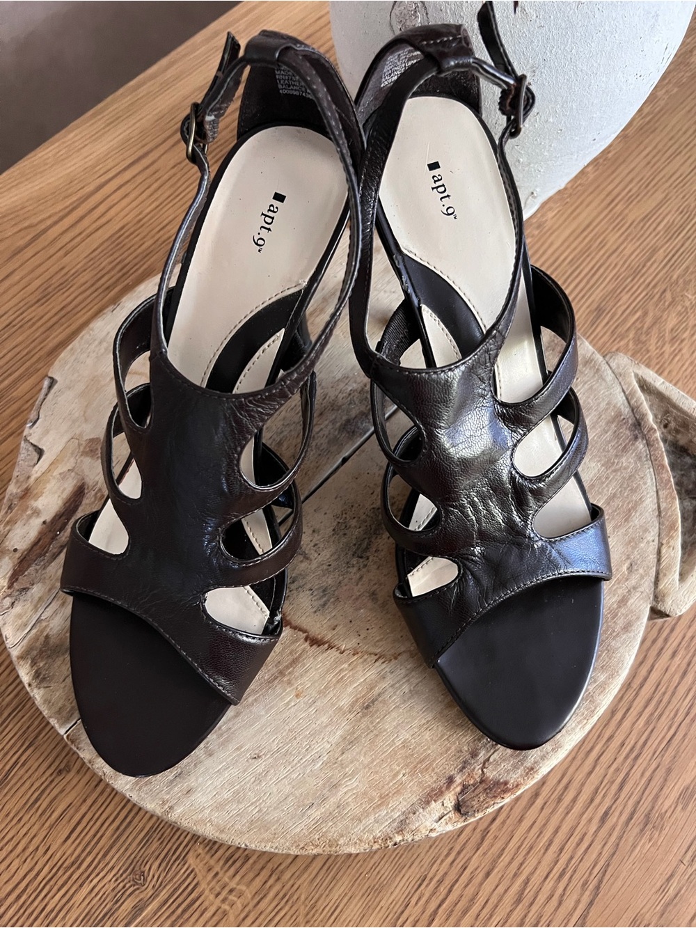 Dark Brown Leather Strappy Women’s Heeled Sandal SIZE 8M - Picture 4 of 10